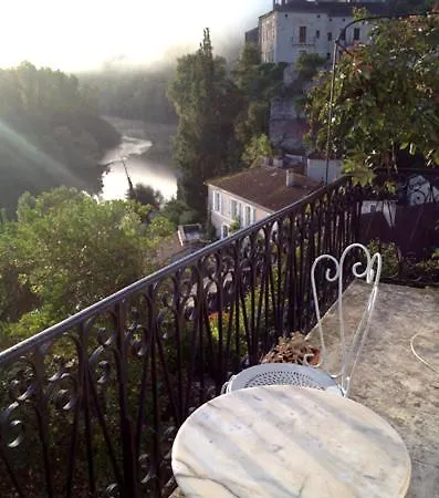 Chateau De La Blainie Bed & Breakfast *