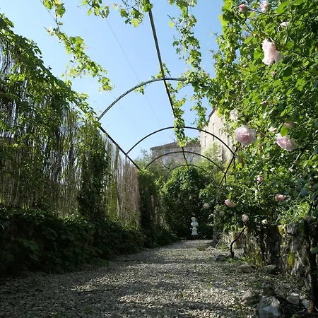 Bed & Breakfast Chateau De La Blainie *